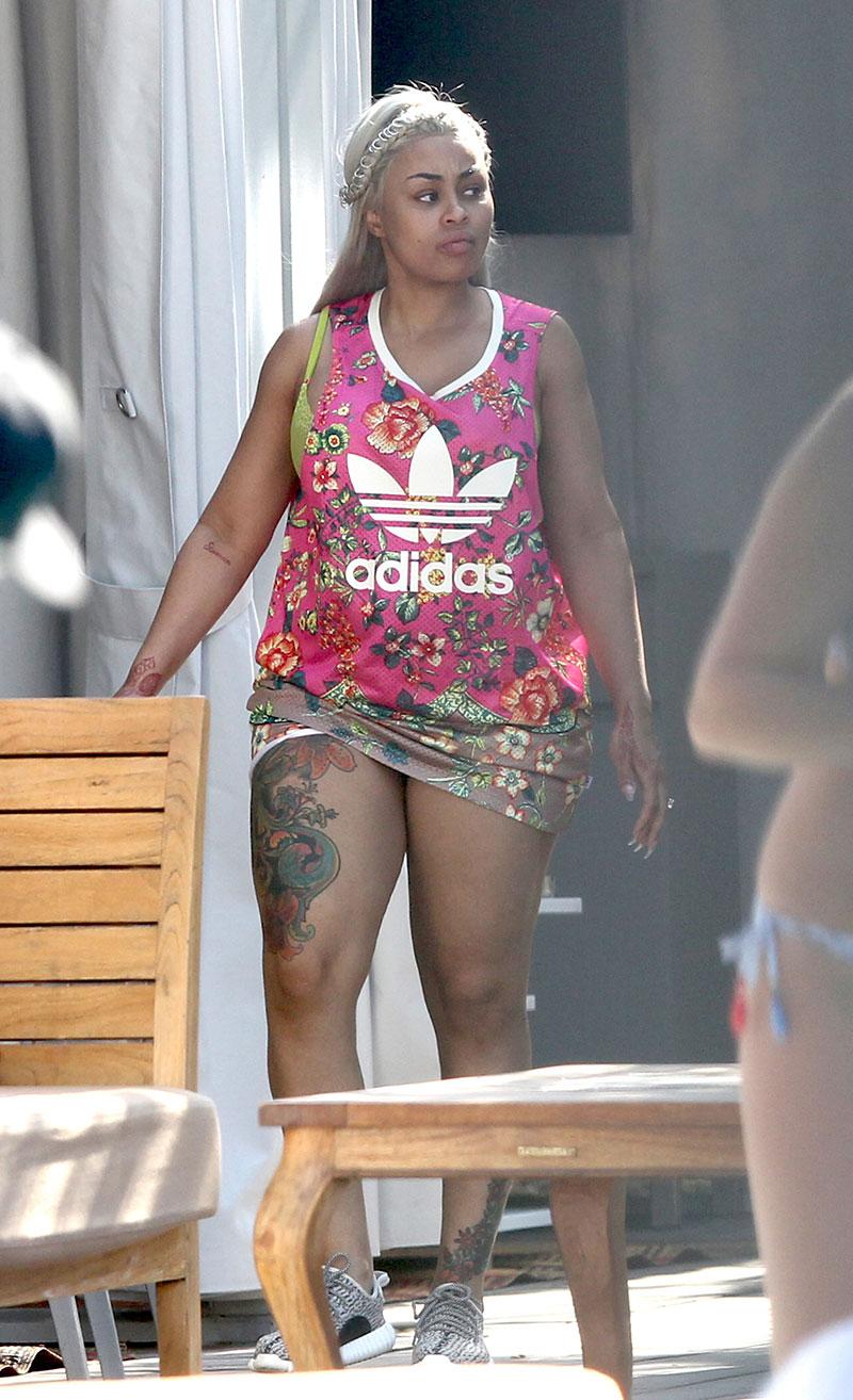 blac chyna pregnant short shorts tank top miami