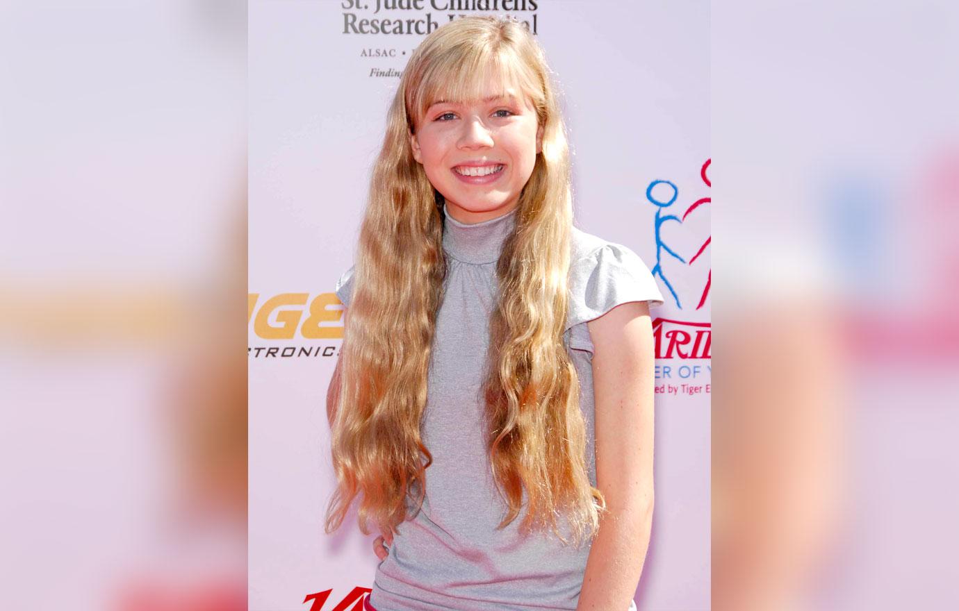 icarly actress jennette mccurdy childhood abuse late mother