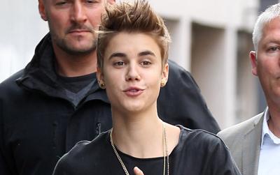 //justin bieber wall ff post