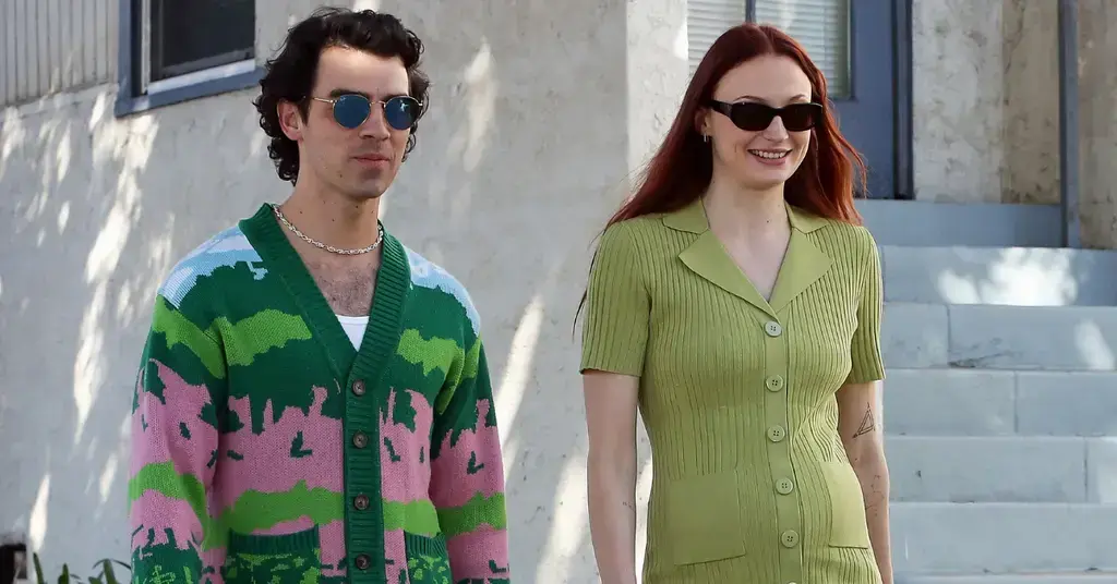 sophie turner denies partying divorce joe jonas pressured events nd child birth