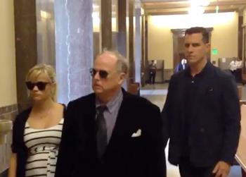 //reese witherspoon dad in court