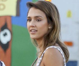 //jessica alba malibu