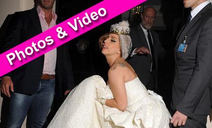 //lady gaga white dress spl