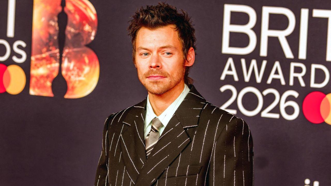 Harry Styles Confronts Autograph Seeker in Heated NYC Exchange
