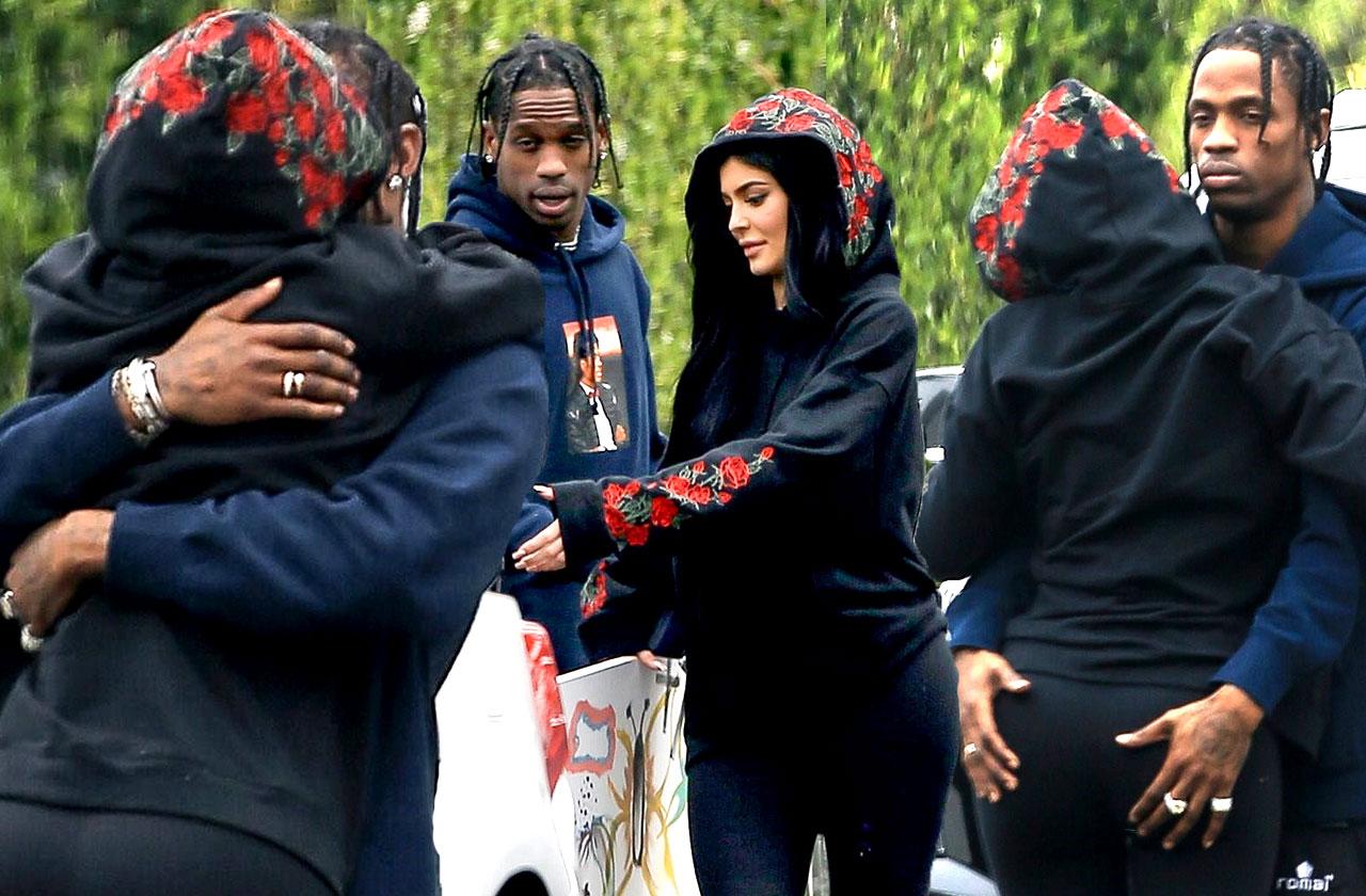 Kylie Jenner Travis Scott Dating Kissing Butt