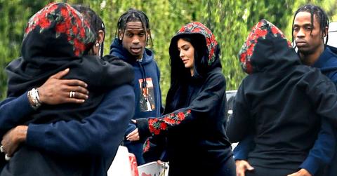 Kylie Jenner Travis Scott Dating Kissing Butt