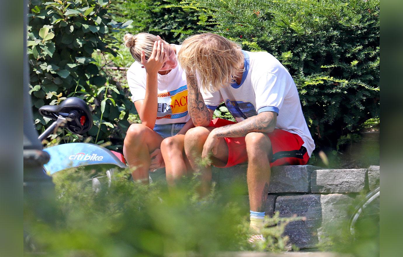 Justin Bieber Crying Hailey Baldwin