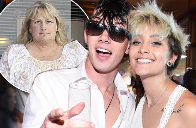 Paris Jackson Snubs Debbie Rowe Cancer Diagnosis