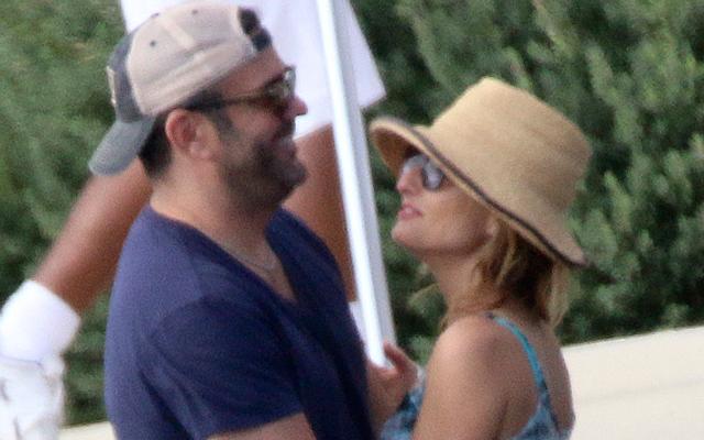 Giada De Laurentiis Boyfriend Kissing Mexico