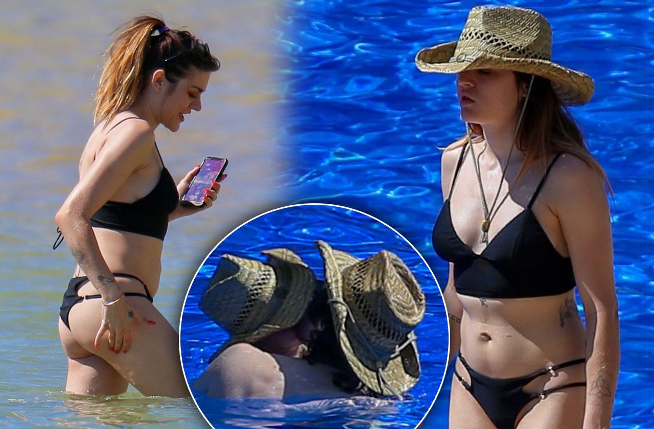 Frances Bean Cobain bikini photos