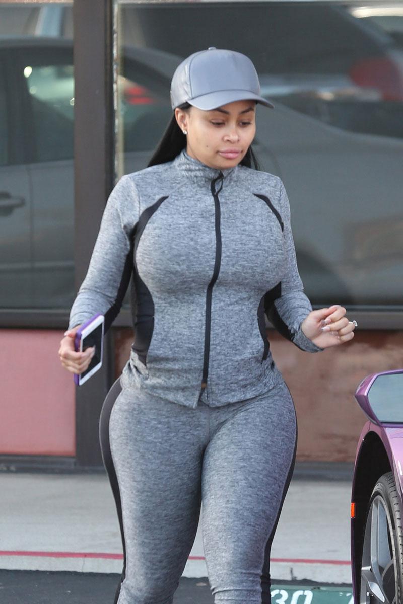 Blac Chyna Pregnant Photos -- 20 Pound Weight Gain