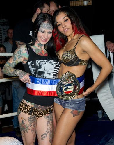 Michelle "Bombshell" McGee And Rita Rampage Pillow Fight!