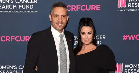 rhobh star kyle richards breaks down when talking about separation