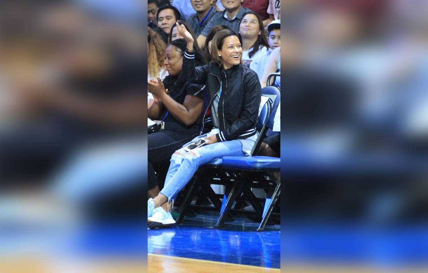 Sonya Curry Also Showed Up With Her New Boyfriend, Former Patriots TE Steven  Johnson, To Watch Steph Curry Play At …