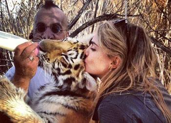 //michelle rodriguez cara tiger