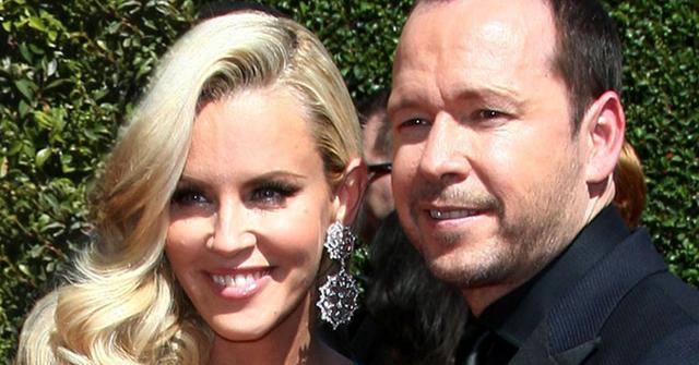 //donnie wahlberg and jenny pp