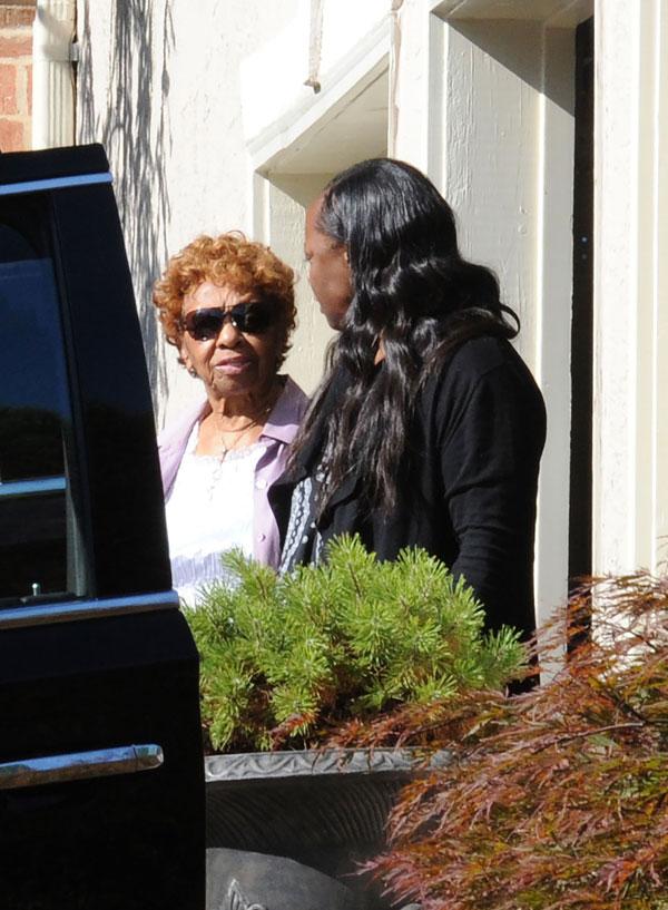 Cissy Houston Says Goodbye To Pat Houston, Heads To NJ For Burial Of Bobbi Kristina