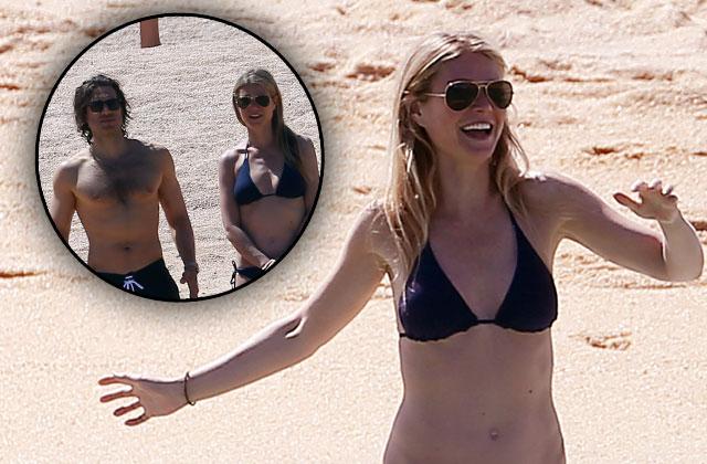 //gwyneth paltrow bikini butt boobs beach boyfriend kids pp