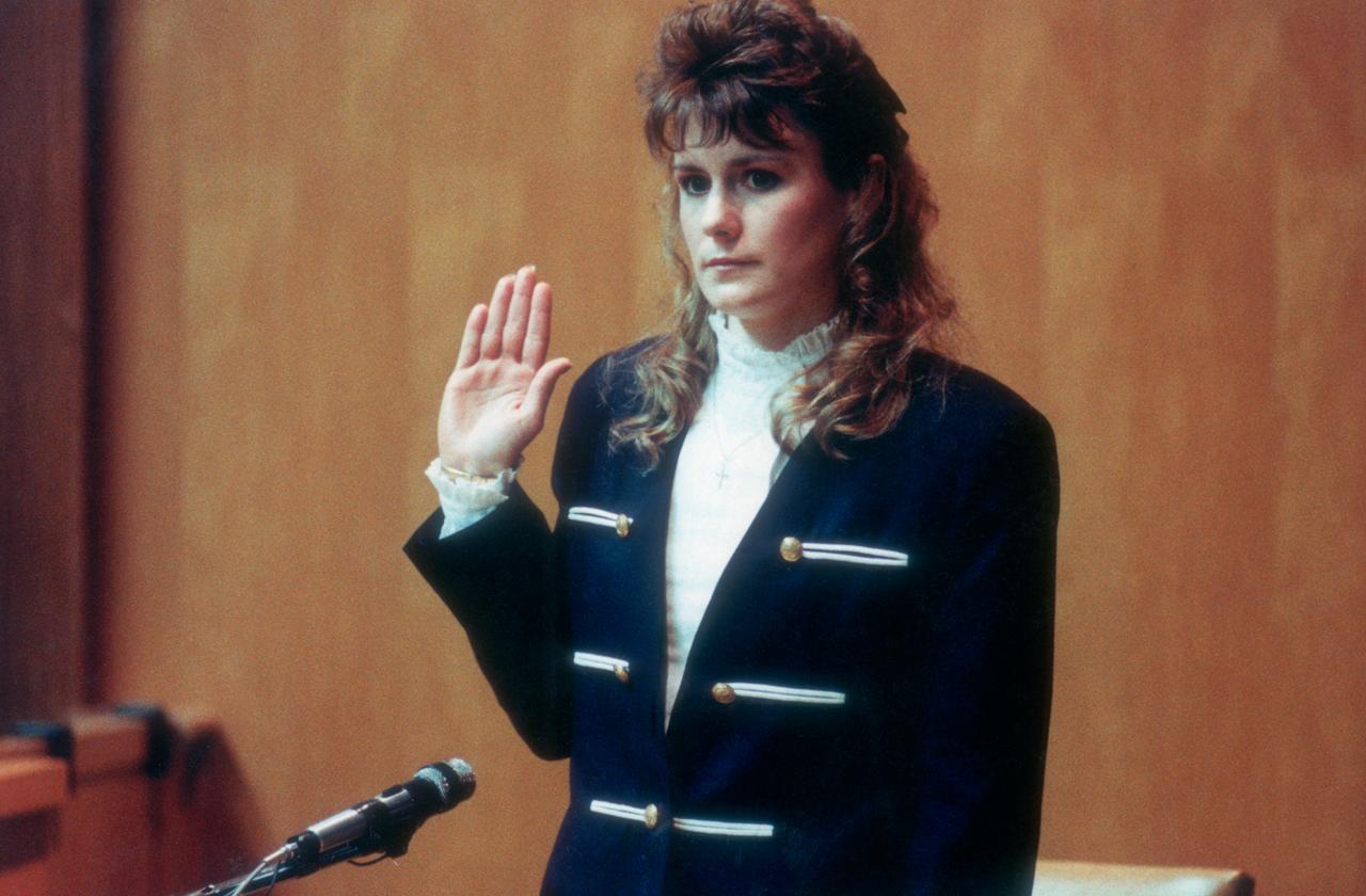 Pamela Smart gets sworn in before testifying in her own defense in Rockingham County Court.