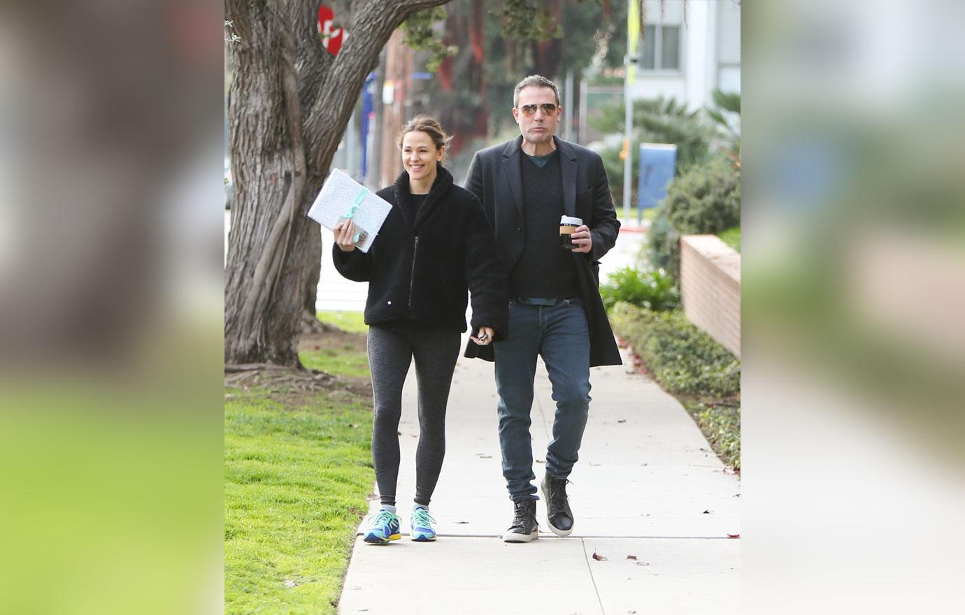 Ben Affleck and Jen Garner Hanging Out