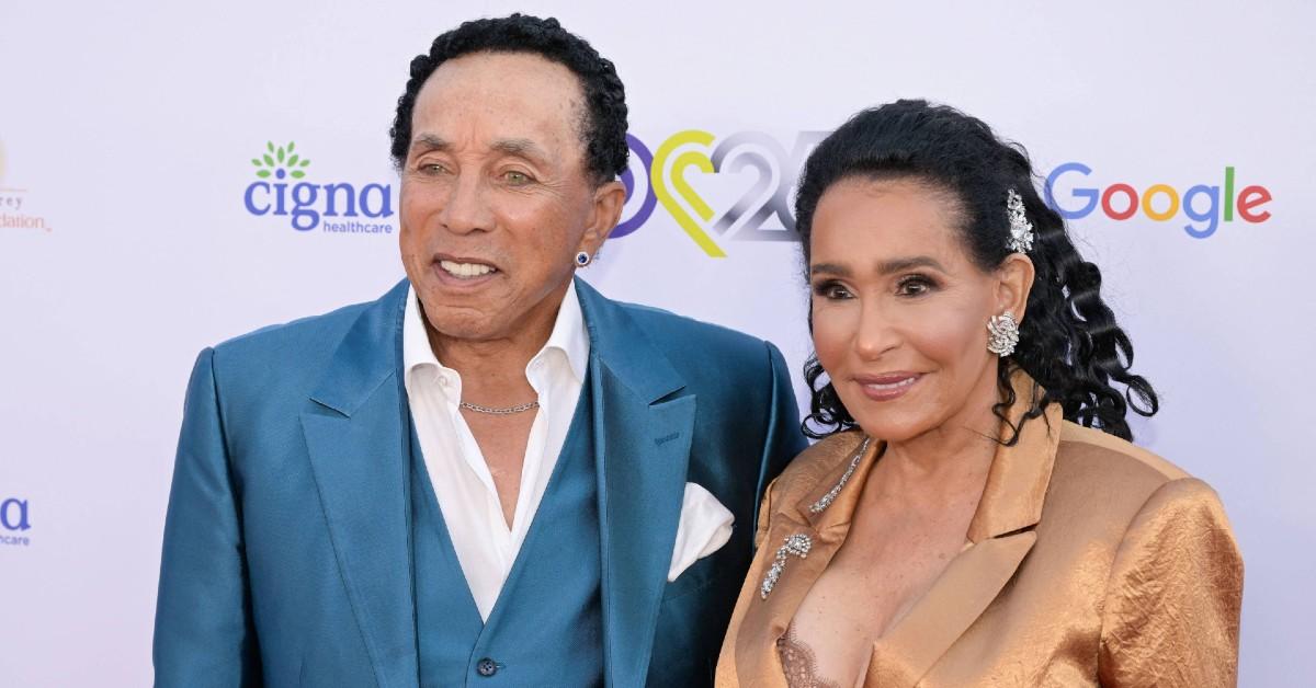 smokey robinson could die from shock over m sex abuse lawsuit
