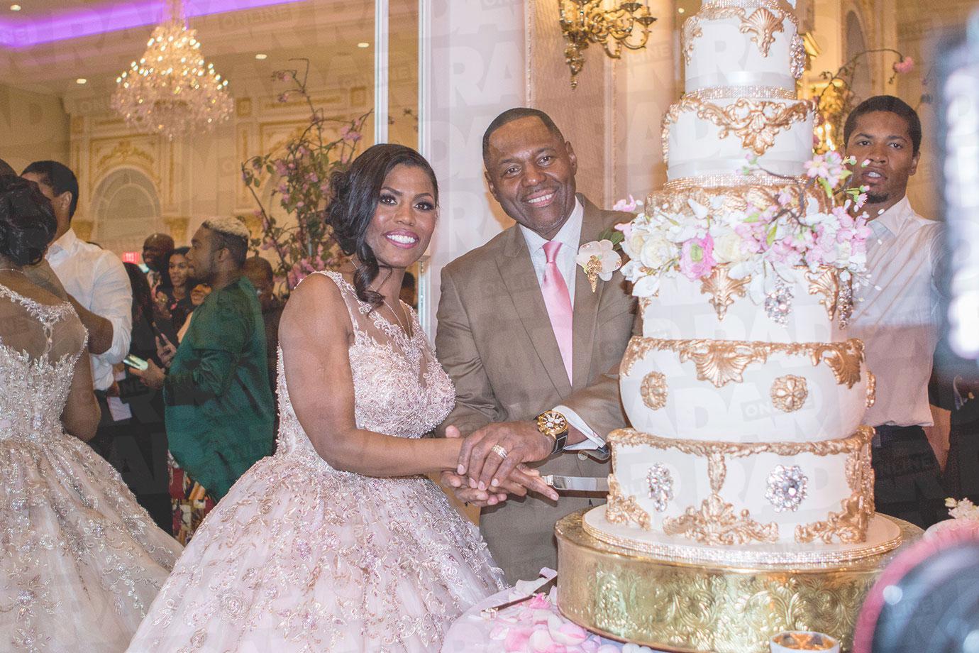 [PICS] Omarosa Wedding Reception 'Fantastic' Day She Says In Pink
