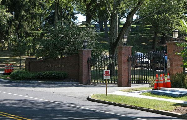 Cissy Houston Says Goodbye To Pat Houston, Heads To NJ For Burial Of Bobbi Kristina