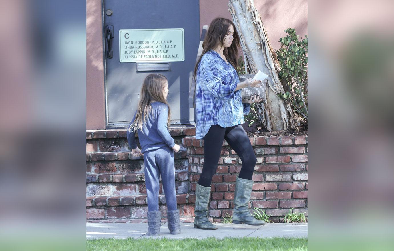All Grown Up: Mel Gibson & Oksana Grigorieva's Daughter At Center Of ...