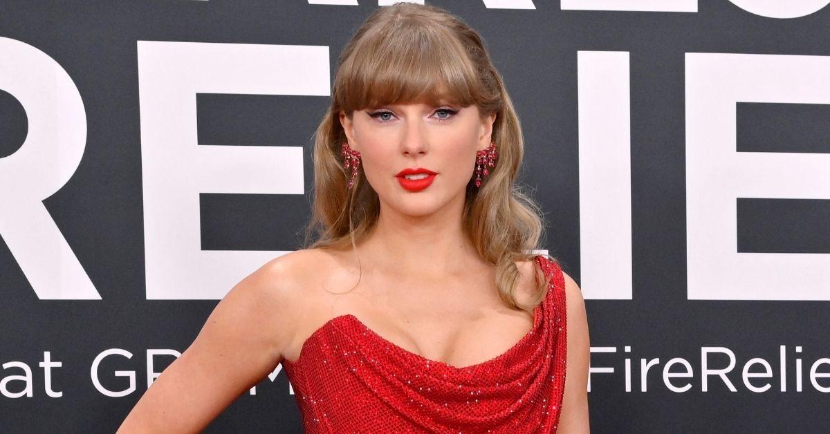 taylor swift freaked human bone murder mansion doorstep