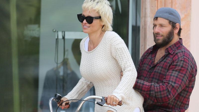 smog Bemyndige hoppe Making It Work! Pamela Anderson Petitions To Call Off Divorce From Rick  Salomon – 'He's The Best Thing For Her,' Says Pal