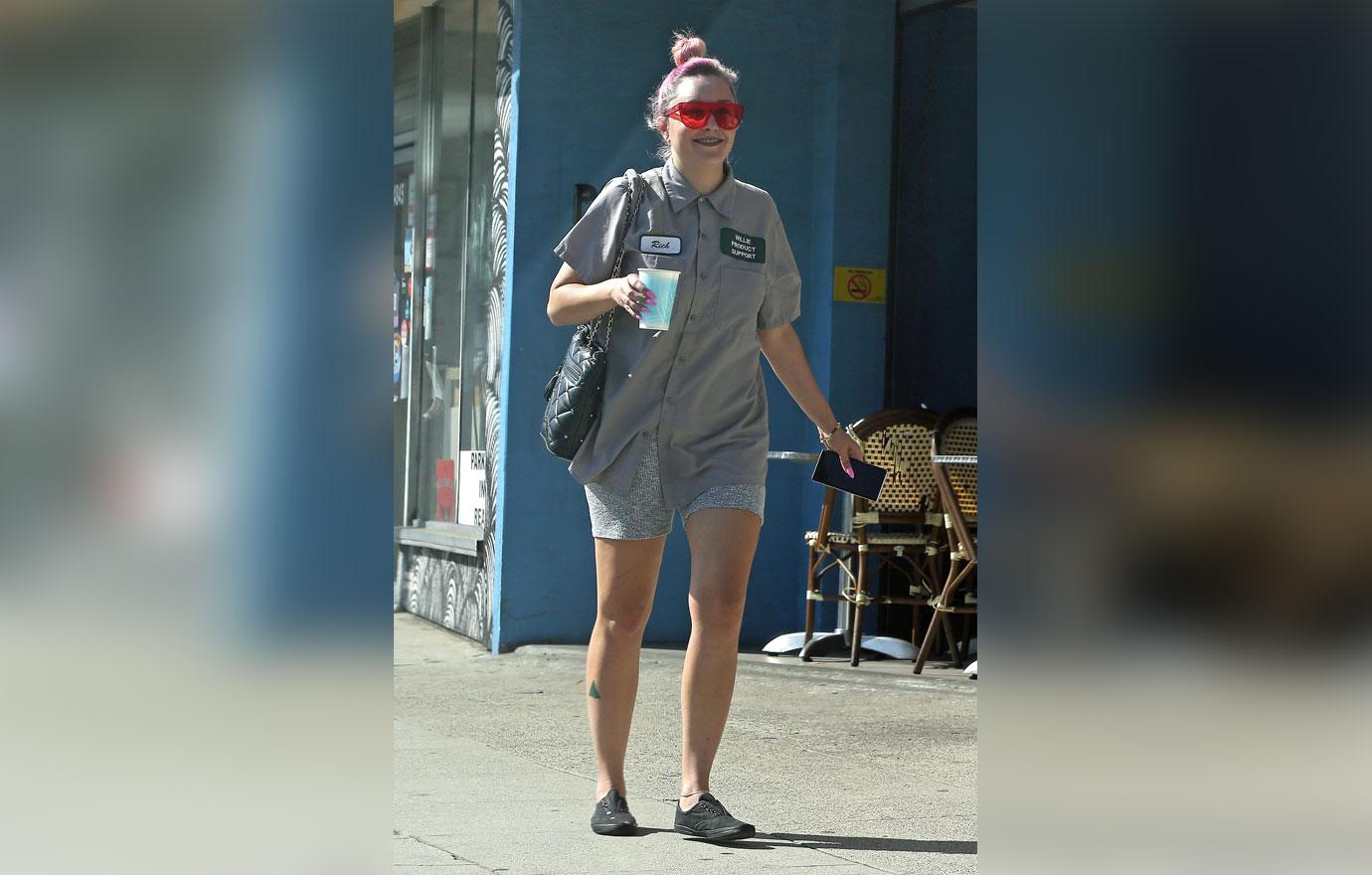 Amanda Bynes Spotted With Large Bruise During Lone Date Following Rehab