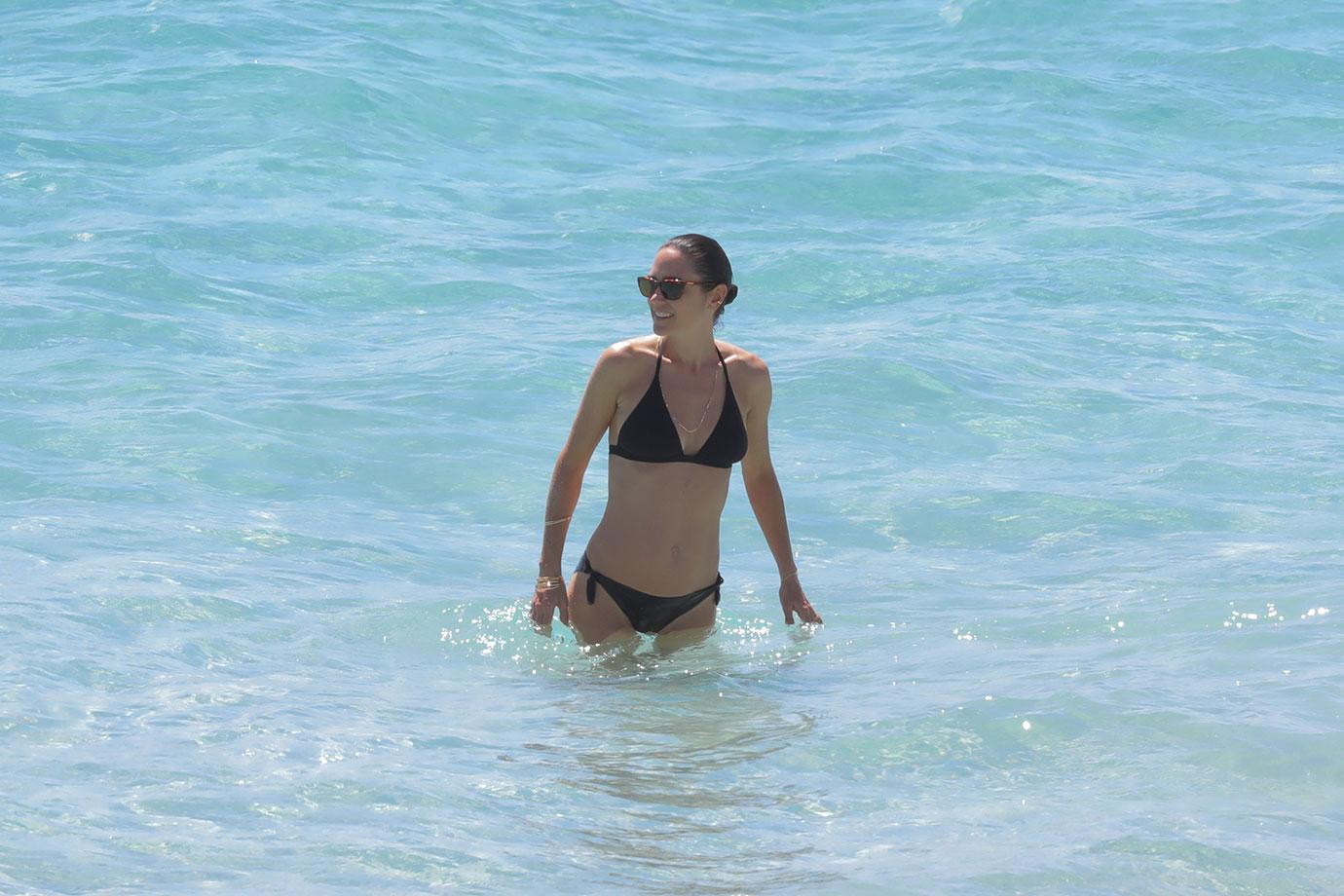 Paul Bettany Jennifer Connelly Bikini Beach St Barts Pics