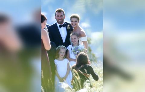 [PICS] Inside Erin Andrews Wedding Ceremony In Montana