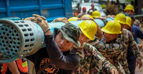 Thai Boys Football Coach Flooded Cave