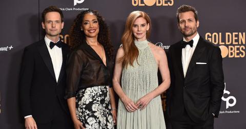 meghan markle left out suits group chat golden globes
