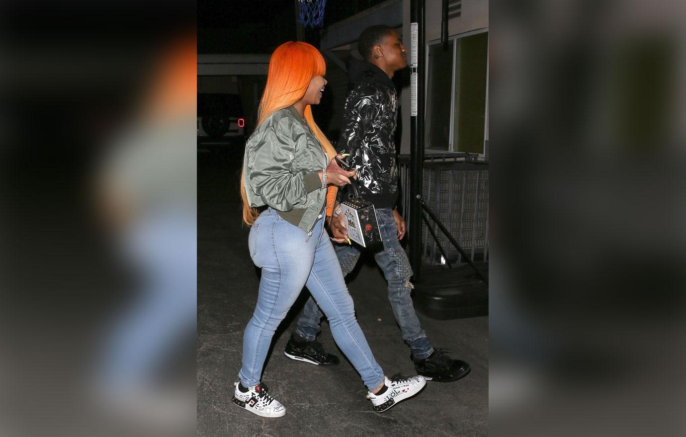 //Blac Chyna teen boyfriend PDA