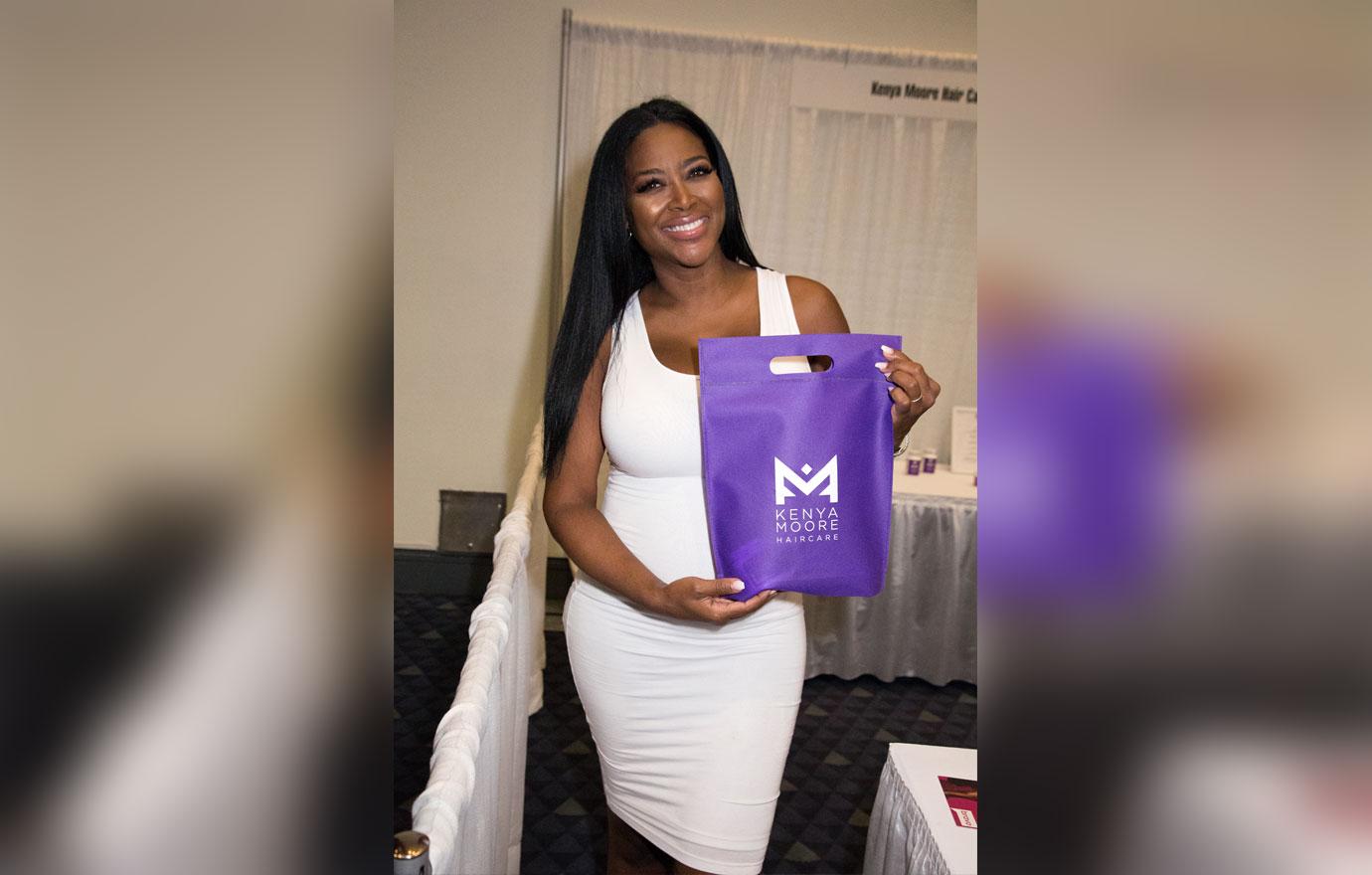 //Kenya Moore Keeping Baby Weight After Birth