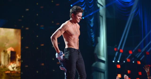 Zac Efron barechested