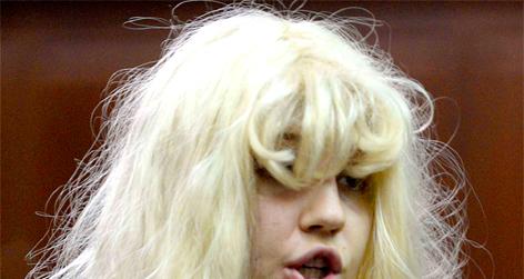 //amanda bynes mad parents square