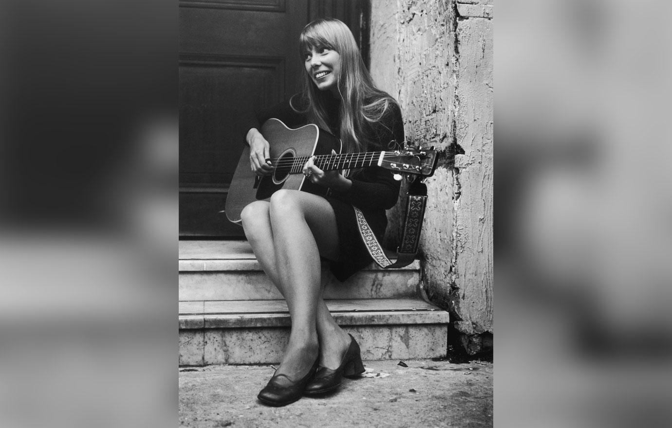 //joni mitchell wheelchair brain aneurysm