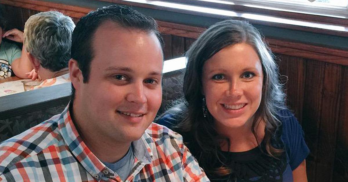 josh duggar wife anna was notified looked up porn criminal case search warrant