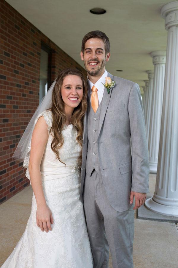 //jill duggar gives birth pregnancy bump