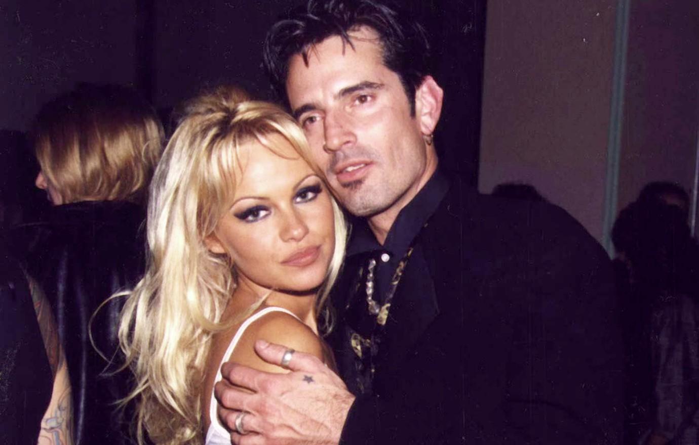Pam Anderson Recruited CelebFamous P.I. To Track Down Her Stolen Sex Tape