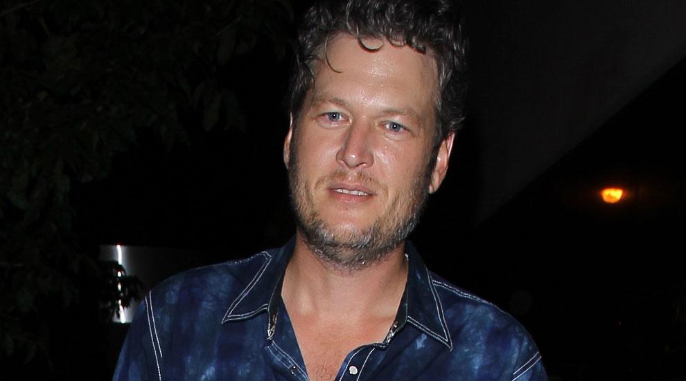 Blake Shelton Divorce Breaks Twitter Silence