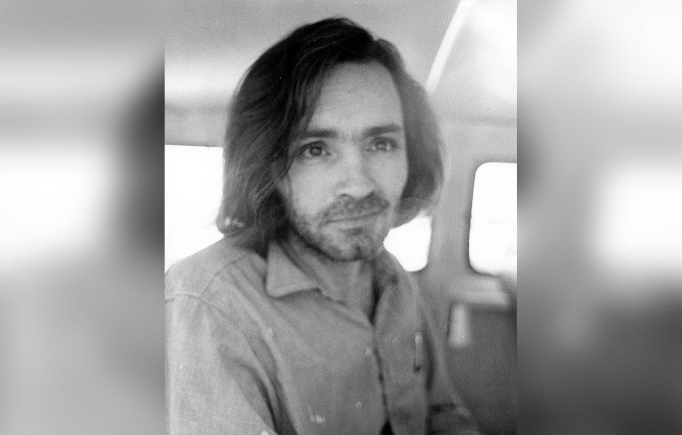 //Charles manson dead deathbed