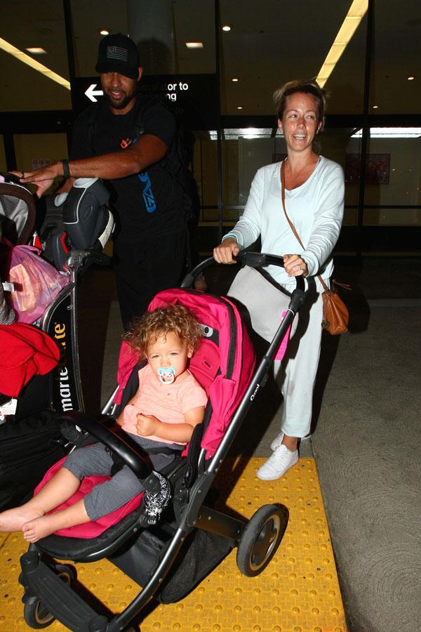 Kendra Wilkinson Hank Baskett Divorce Rumors Family Vacation LAX