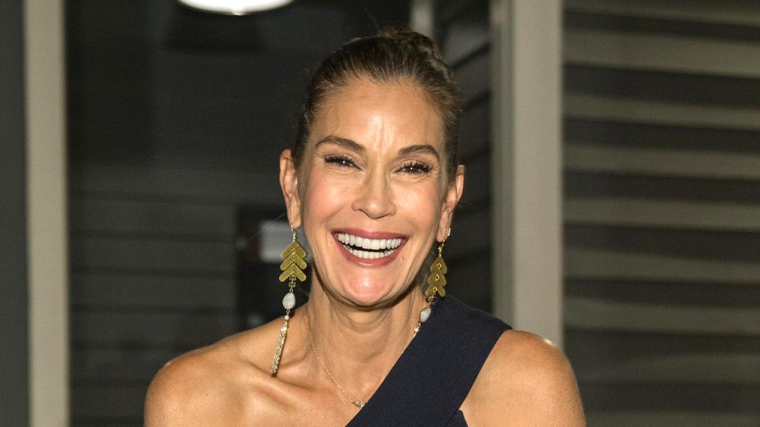 Teri Hatcher Flaunts Toned Body In Liberating Bikini Photo 