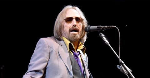 //tom petty dead heart attack taken off life support pp
