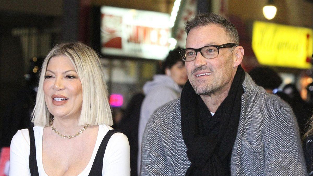 Brian Austin Green was set to cohost the '90s After Dark Party before Tori Spelling withdrew, citing health concerns.