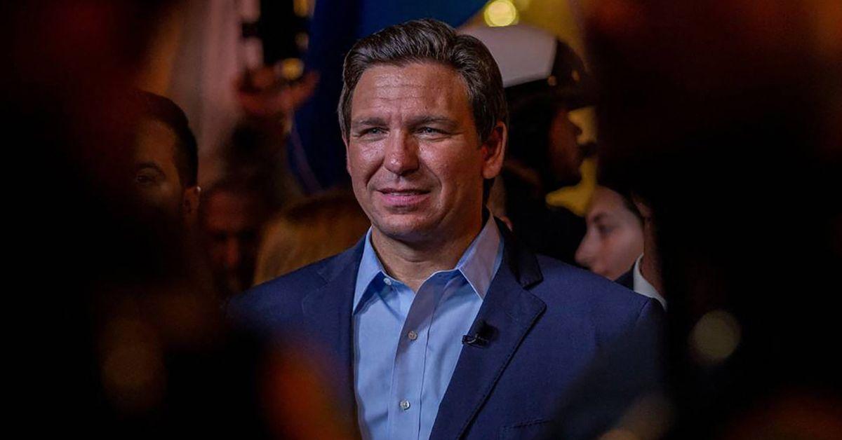 ron desantis accused kick tucker carlson dog lunch fox florida home jpg